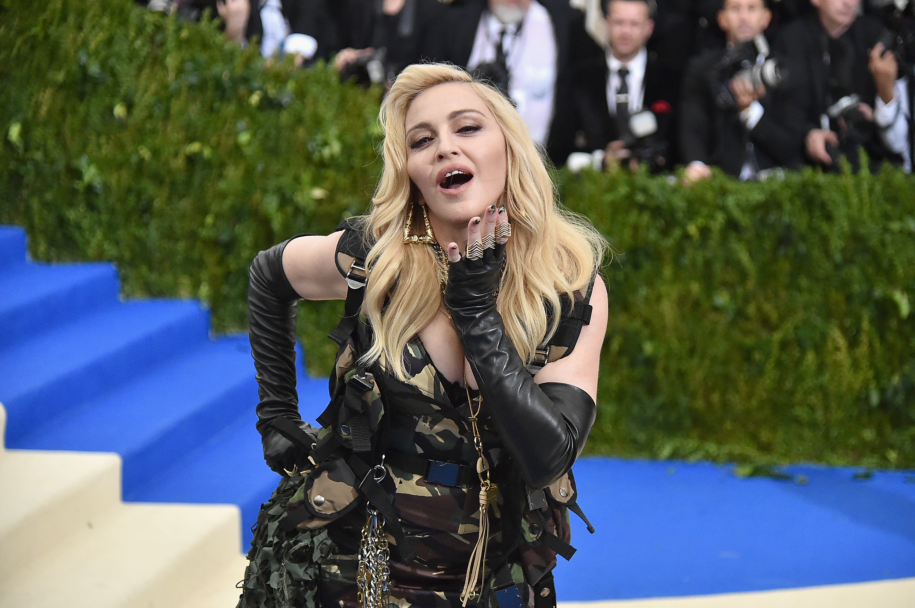 Мадонна певица сейчас. Madonna 2021. Мадонна на МТВ 2021. Мадонна певица сейчас 2020. Мадонна Getty.